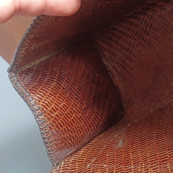 Tooled purse - Picture 11 of 16